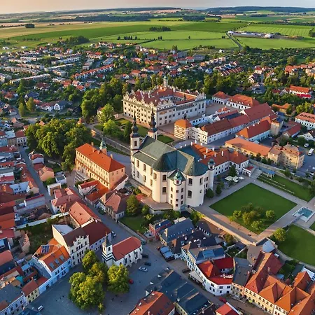 A Zámecký Pivovar Hostal Litomyšl