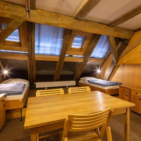 A Zámecký Pivovar Hostel Litomyšl